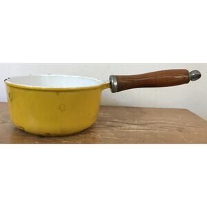 Vtg GHC Finesse Japan Enamelware Cast Iron Yellow White Cooking Pot Pan 1 Liter